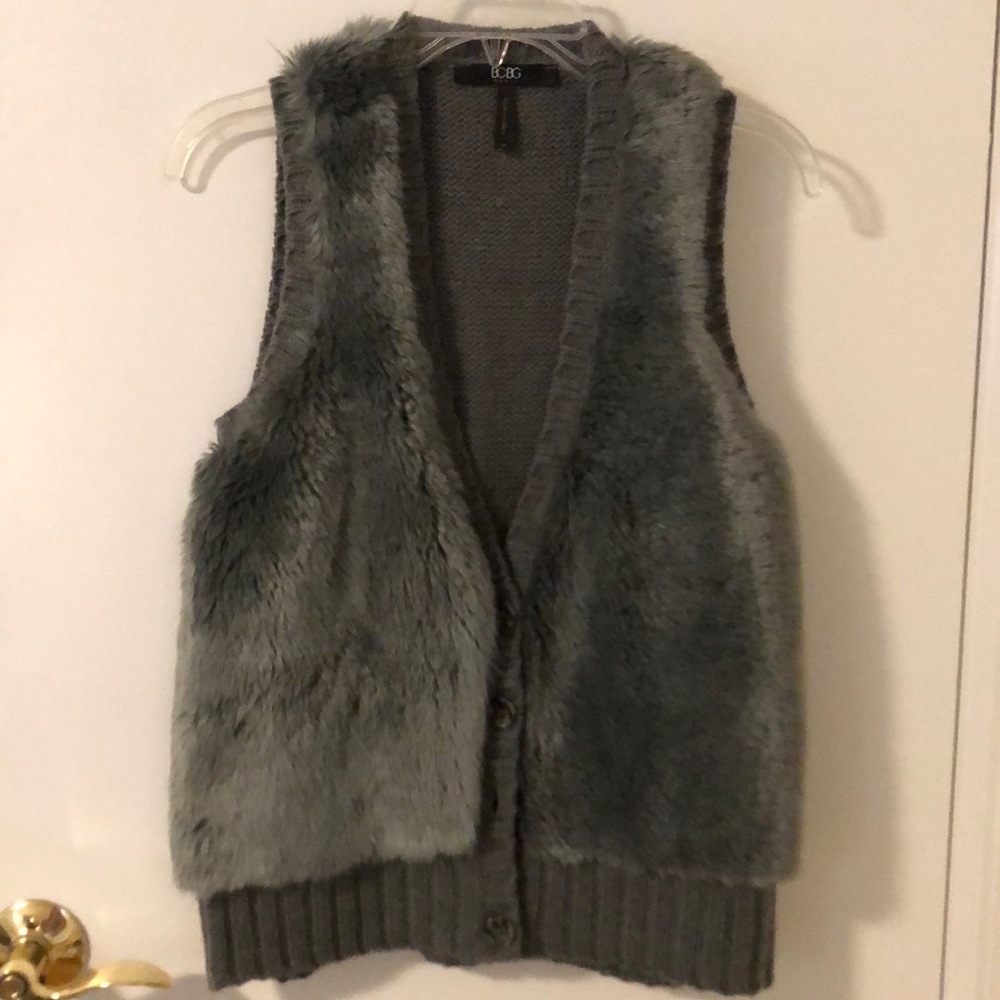 BCBG faux fur sweater vest XS